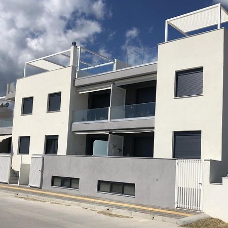 Thalassa Apartment Неа-Перамос Экстерьер фото