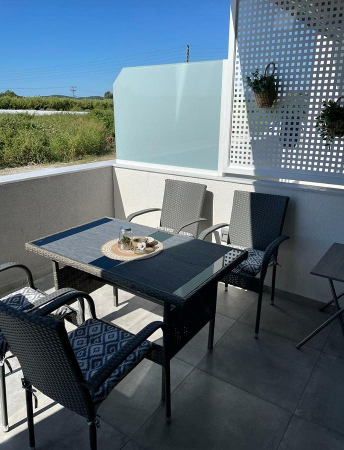 Thalassa Apartment Неа-Перамос Экстерьер фото